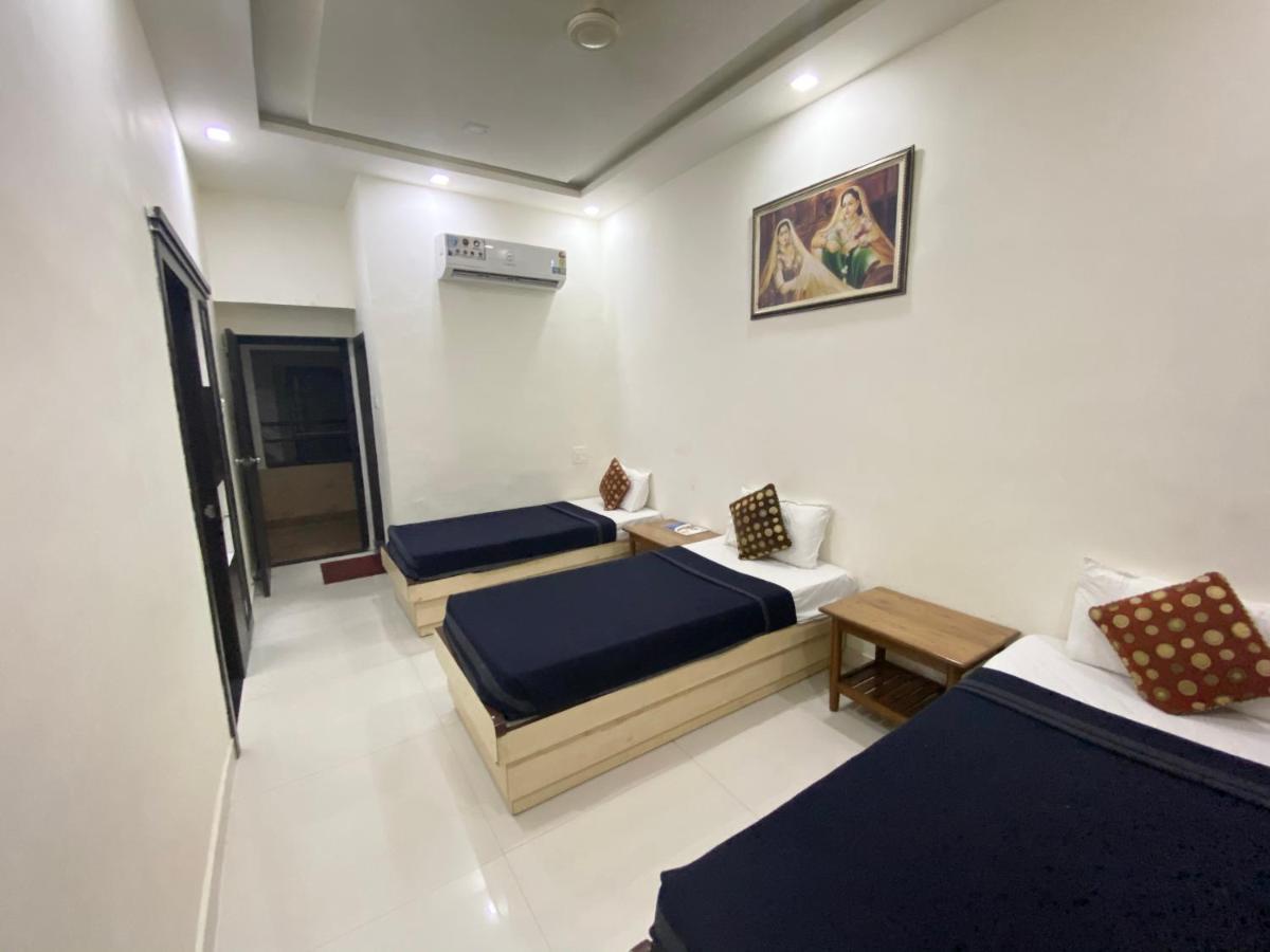Hotel The Galaxy Jabalpur Bagian luar foto