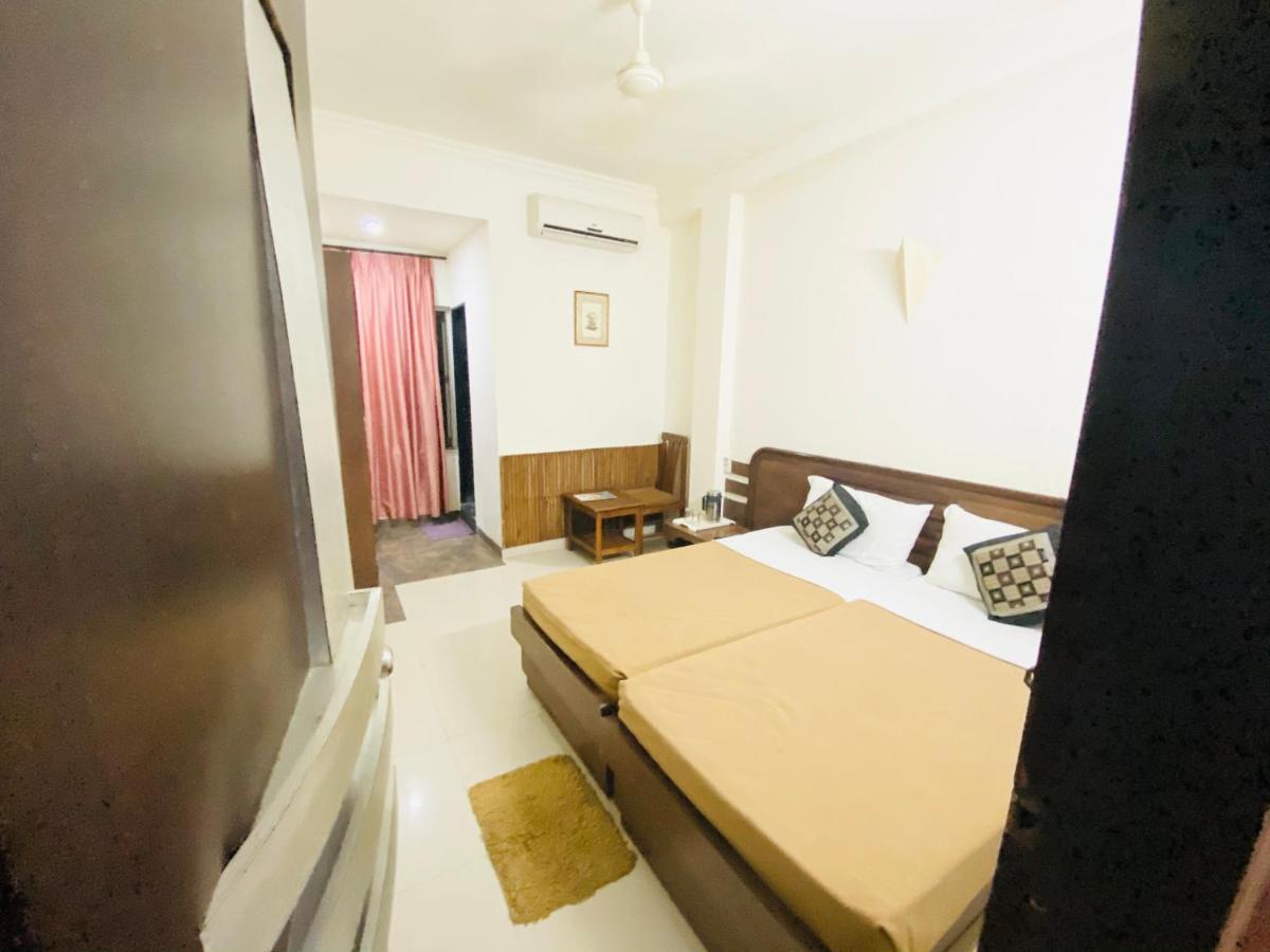 Hotel The Galaxy Jabalpur Bagian luar foto