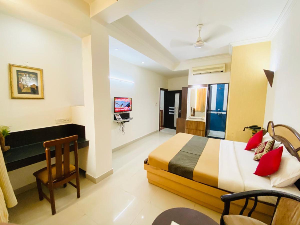 Hotel The Galaxy Jabalpur Bagian luar foto