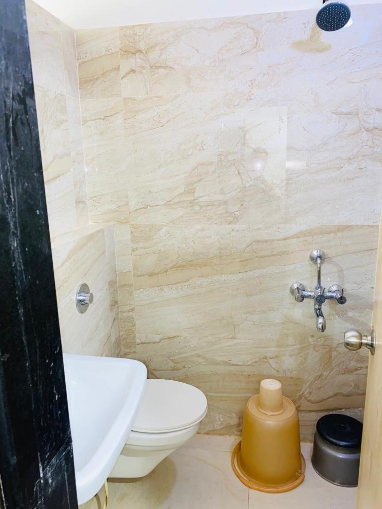 Hotel The Galaxy Jabalpur Bagian luar foto